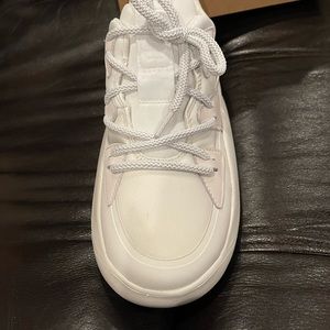 Ugg white LA Cloud Lace tennis shoes